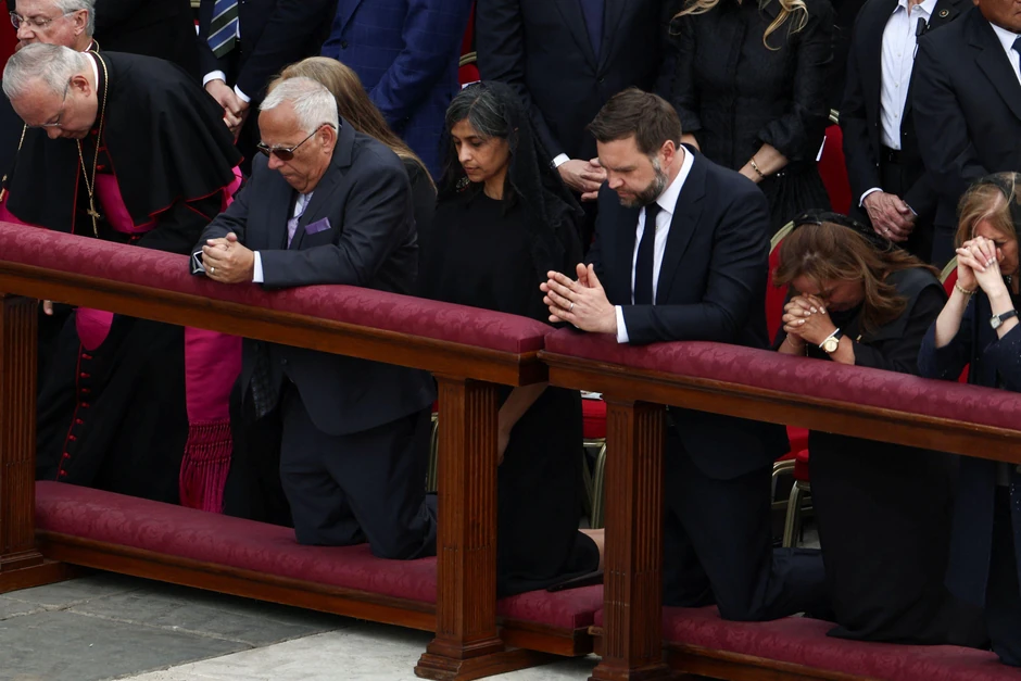 Američki potpredsednik Džej Di Vens sa suprugom u Vatikanu | Foto: Reuters