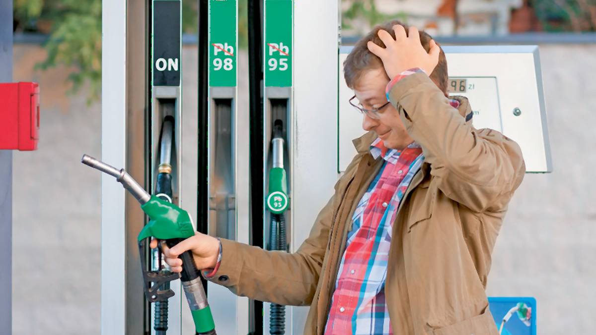 Ceny paliw od miesięcy rosną, nie tylko w Polsce. Gdzie na świecie zatankujemy najtaniej, a gdzie jest jeszcze drożej niż u nas?