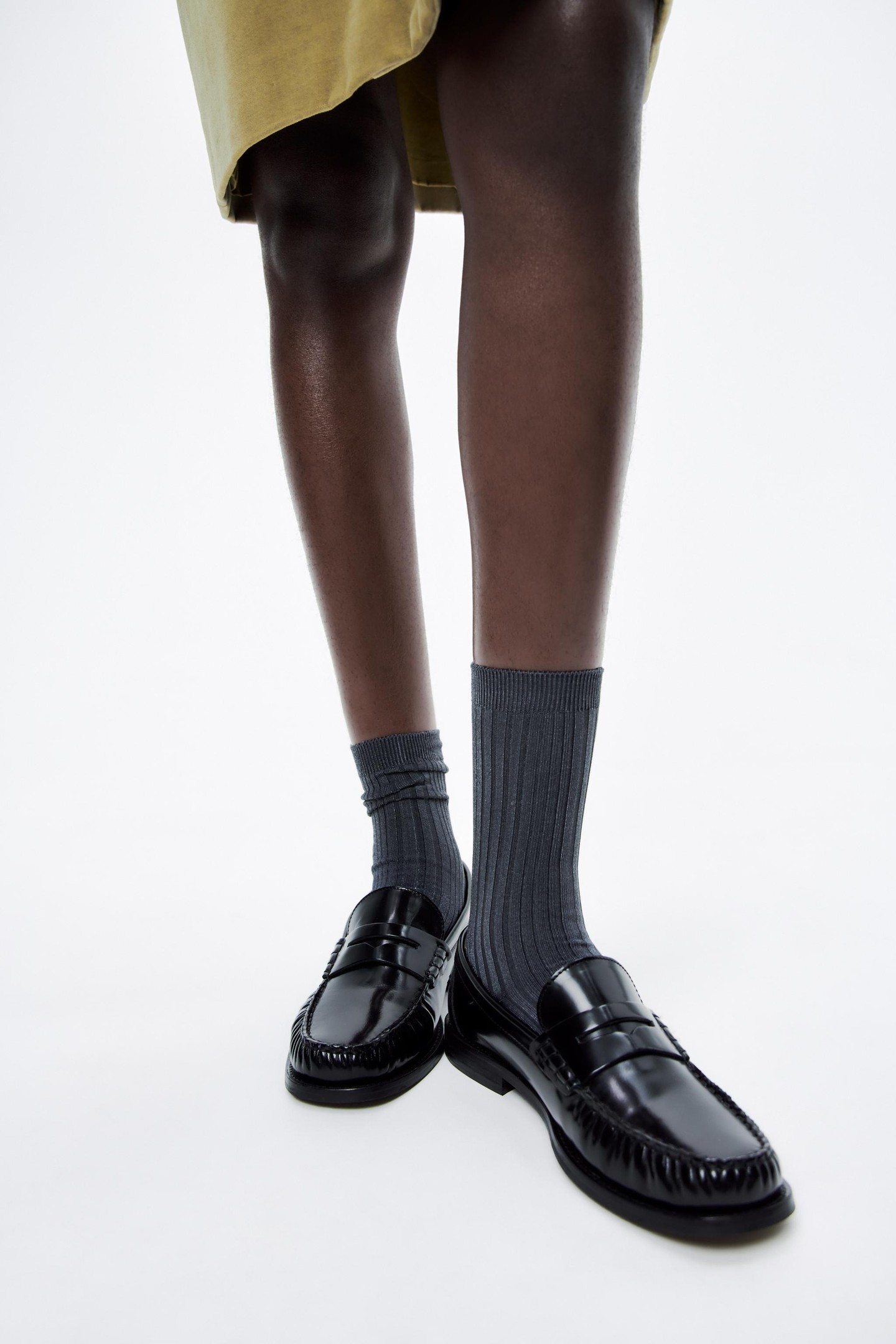 Zokni ZARA 3295 Ft