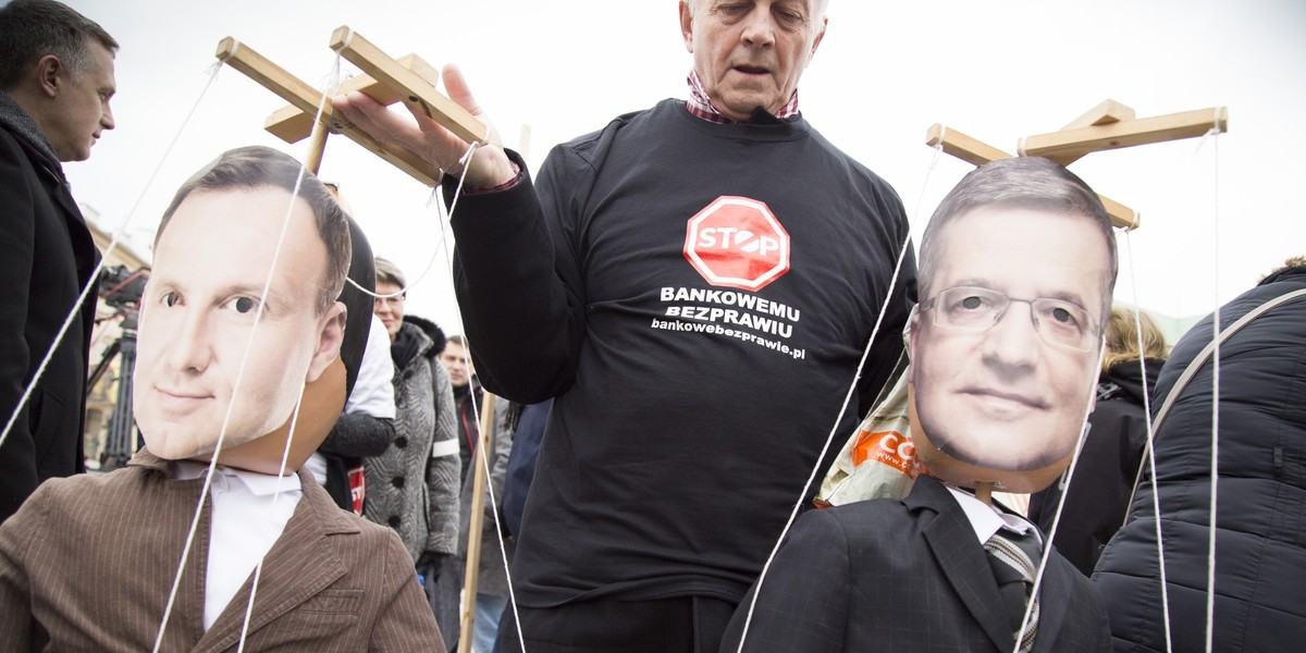 Protest frankowiczów pod Pałacem Prezydenckim w Warszawie, 25 marca 2017