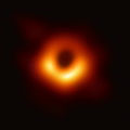 Autorzy pierwszego zdjęcia czarnej dziury otrzymali "Oscara nauki" i 3 mln dol. Dlaczego ich wyczyn jest tak istotny?