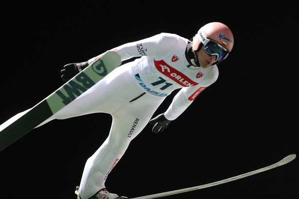 Dawid Kubacki podczas letnich mistrzostw Polski w skokach narciarskich w Zakopanem