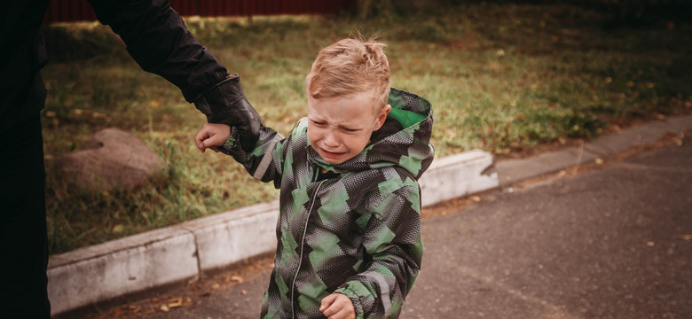  Adaptacja w przedszkolu.  "Dlaczego nie chcesz mnie w domu — co ja ci zrobiłam?"