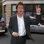 36832_maccartney-d0002F36747905b4d34e8