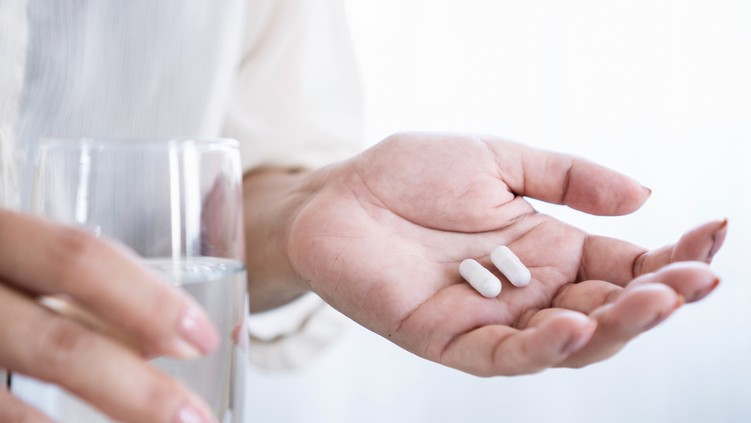 melyik probiotikum vehető be az antibiotikummal