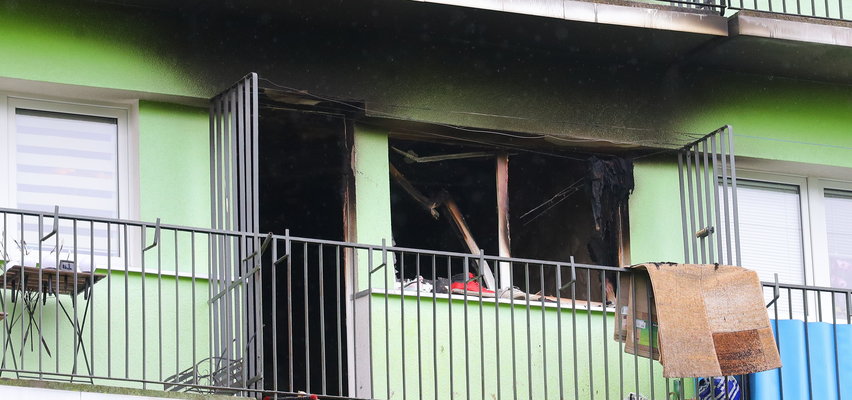Masakra na balkonie przy Rojnej. Wiemy, kto zadźgał nożem młodą kobietę i podpalił blok