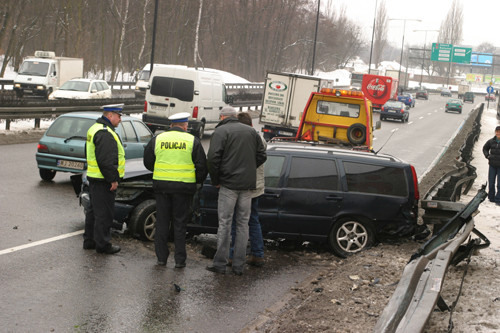 Polisa na konflikt z prawem