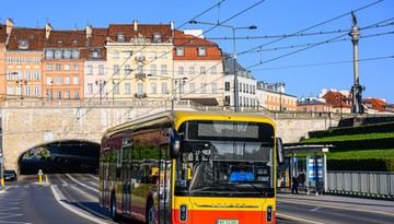Wypadek w drodze powrotnej z pracy. Na jakie świadczenia można liczyć?