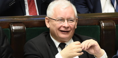 Podwyżki dla władzy. Kaczyński zyska podwójnie. Zobacz, o ile wzrośnie jego emerytura!