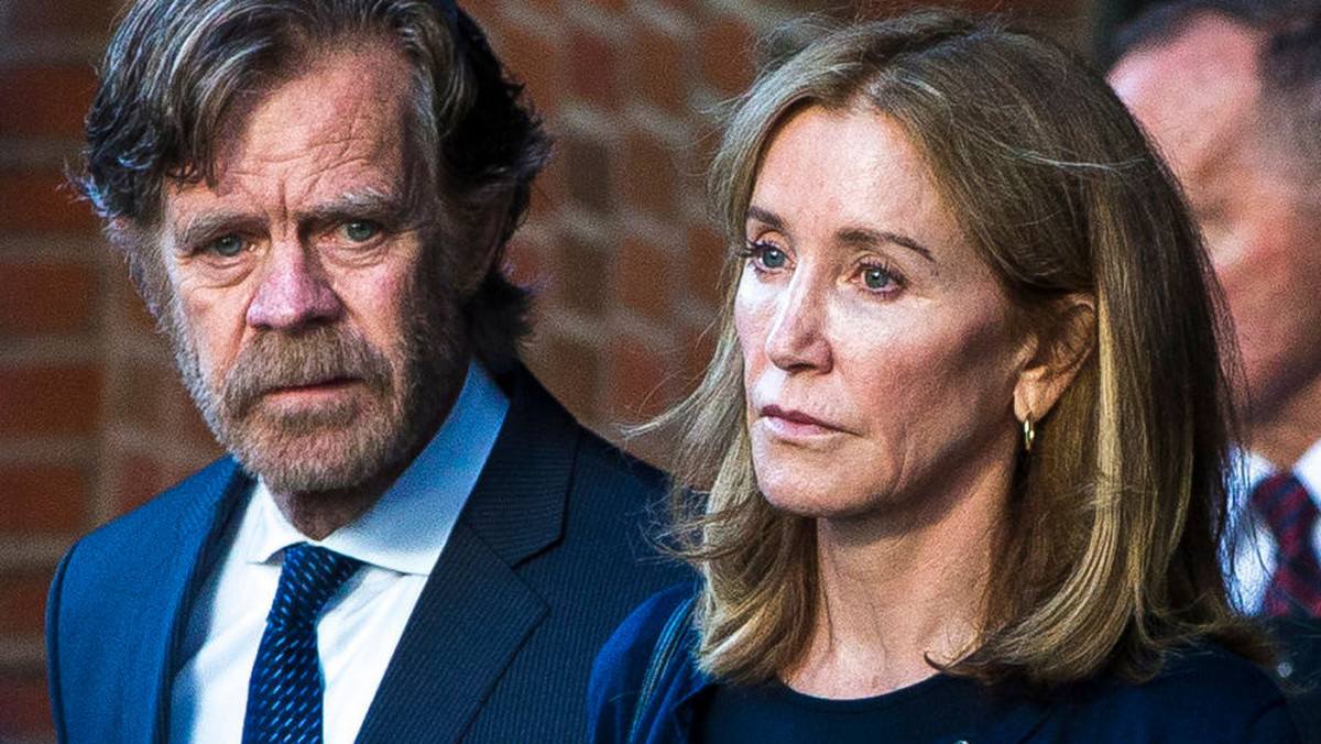 "Gotowe na wszystko": Felicity Huffman stawiła się w więzieniu. Spędzi w nim 14 dni