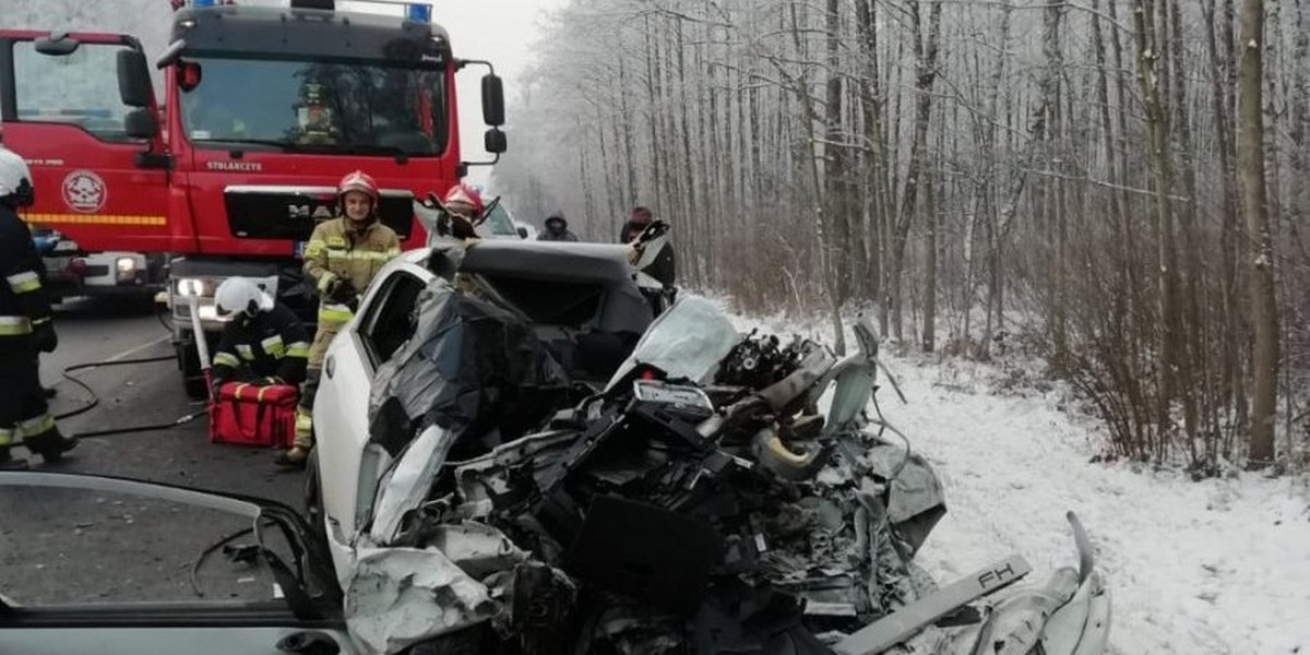 Łódzkie. Śmiertelny wypadek na drodze koło Bełchatowa. 