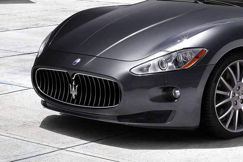 IAA Frankfurt 2009: Maserati GranCabrio - pierwszy czteroosobowy model bez dachu