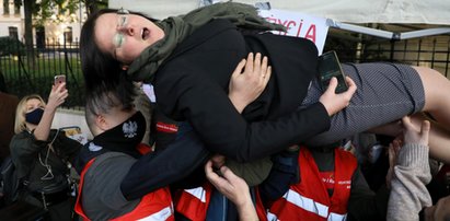 Wyrok w sprawie aborcji dzieli. Także publicystów