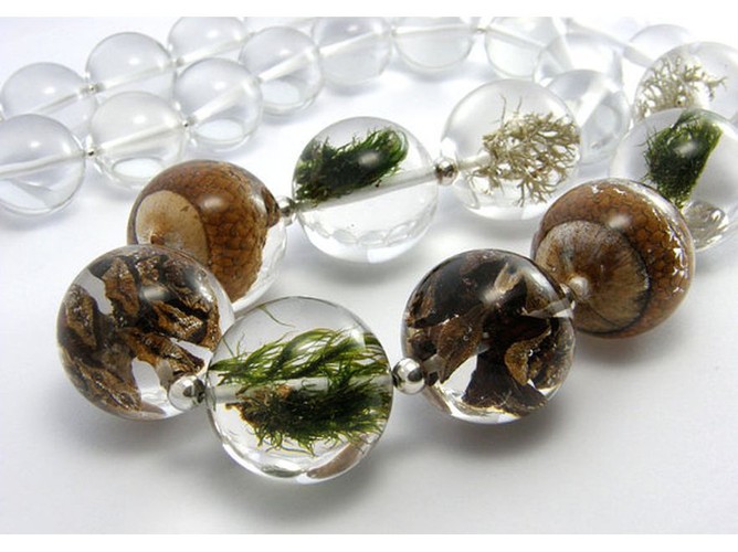 Zatrzymaj lato na dłużej! Roślinna biżuteria Sylwii Całus