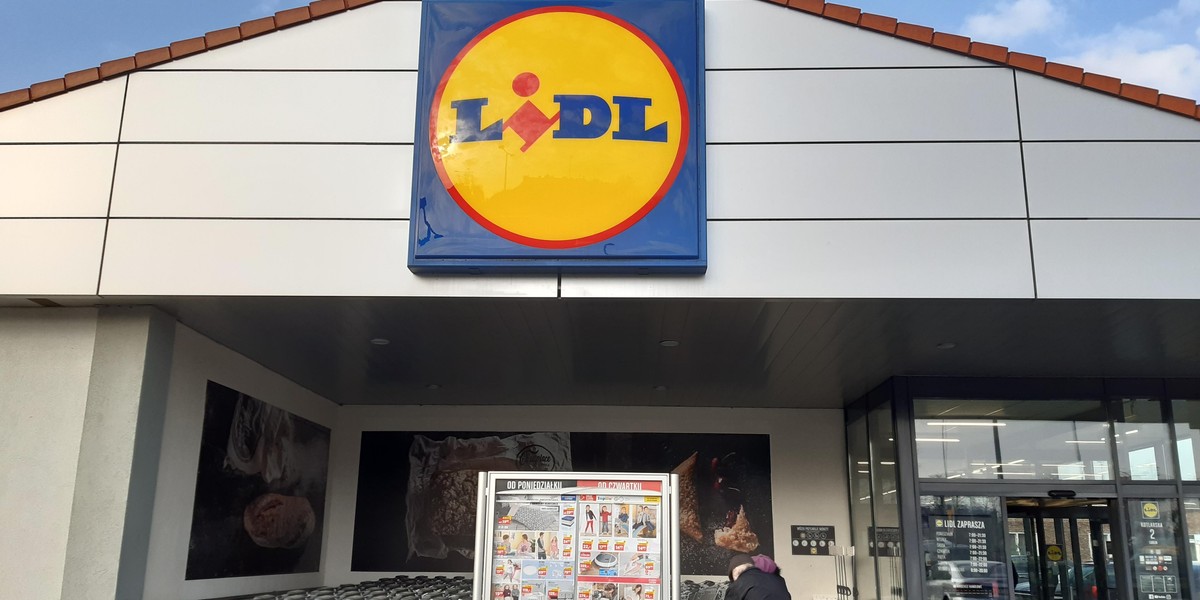 Lidl właśnie wprowadził ułatwienia dla lekarzy, pielęgniarek i przedstawicieli innych służb, które niosą pomoc