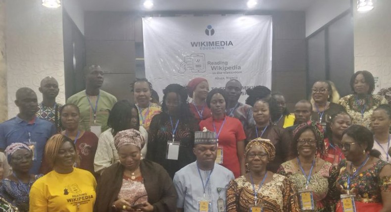 Participants at the Reading Wikipedia in the Classroom Programme in Abuja.