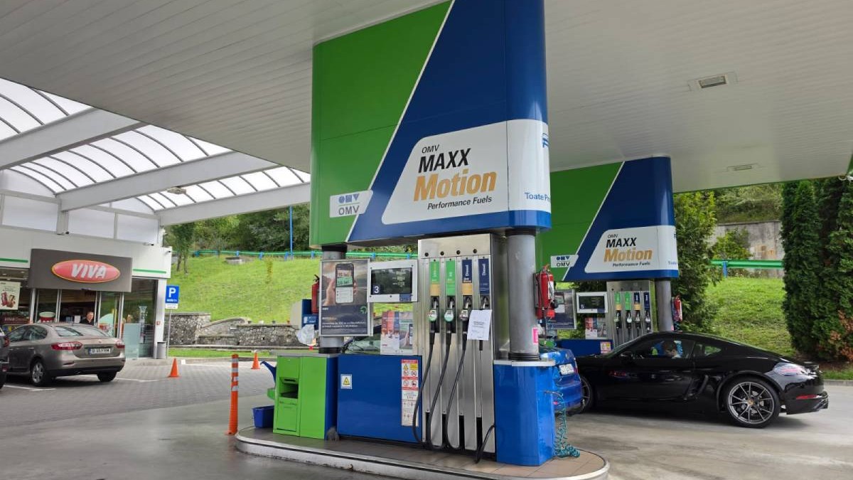 Benzina și motorina s-au scumpit iar, joi, 10 septembrie. Cât costă un litru de carburant în București, Iași, Cluj-Napoca, Timișoara și Constanța