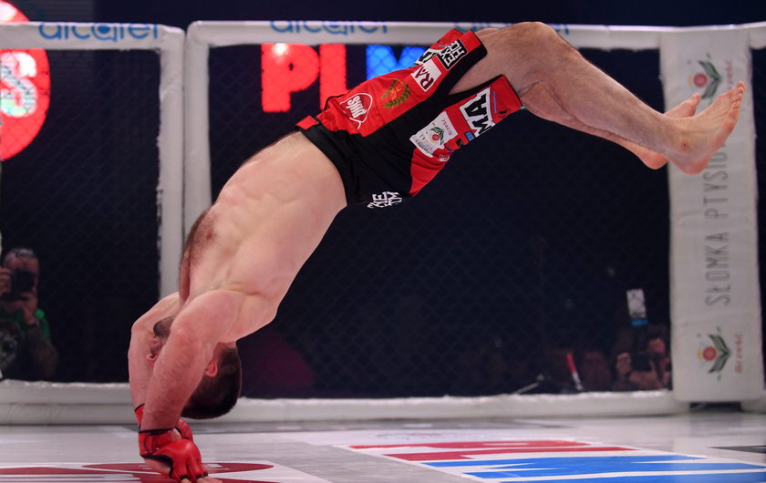 PLMMA 72: Szymon Kołecki zadebiutował w MMA. Szybki nokaut