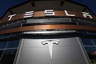 Tesla traci kolejny rynek. Sprzedaż zjechała tam aż o 60 proc.