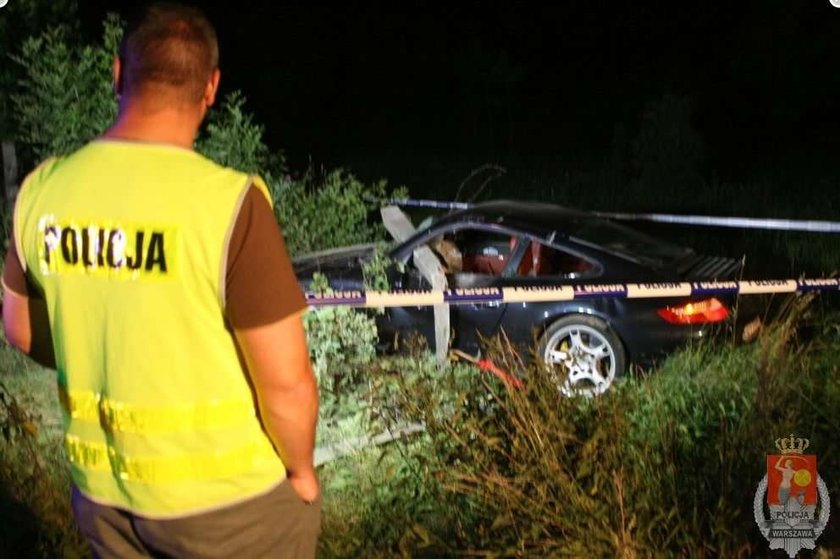 Wariat w stolicy! Porywając porsche dźgał ludzi w salonie