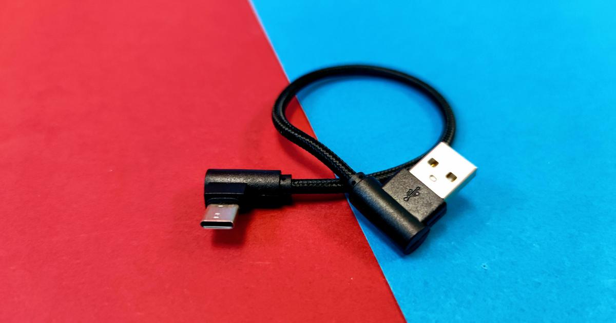 KFZ Ladekabel, 12/24V, Micro USB mit langem Stecker, 2.4A, Black