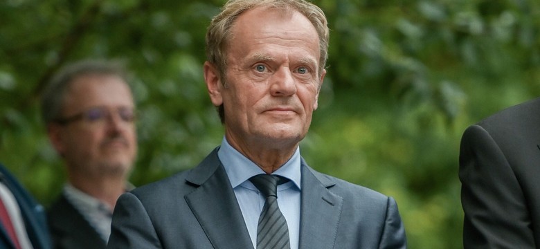Tusk: Wycofajcie się z wojny z narodem, zanim dojdzie do tragedii