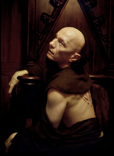 'The Next Day' – kadry z kontrowersyjnego klipu