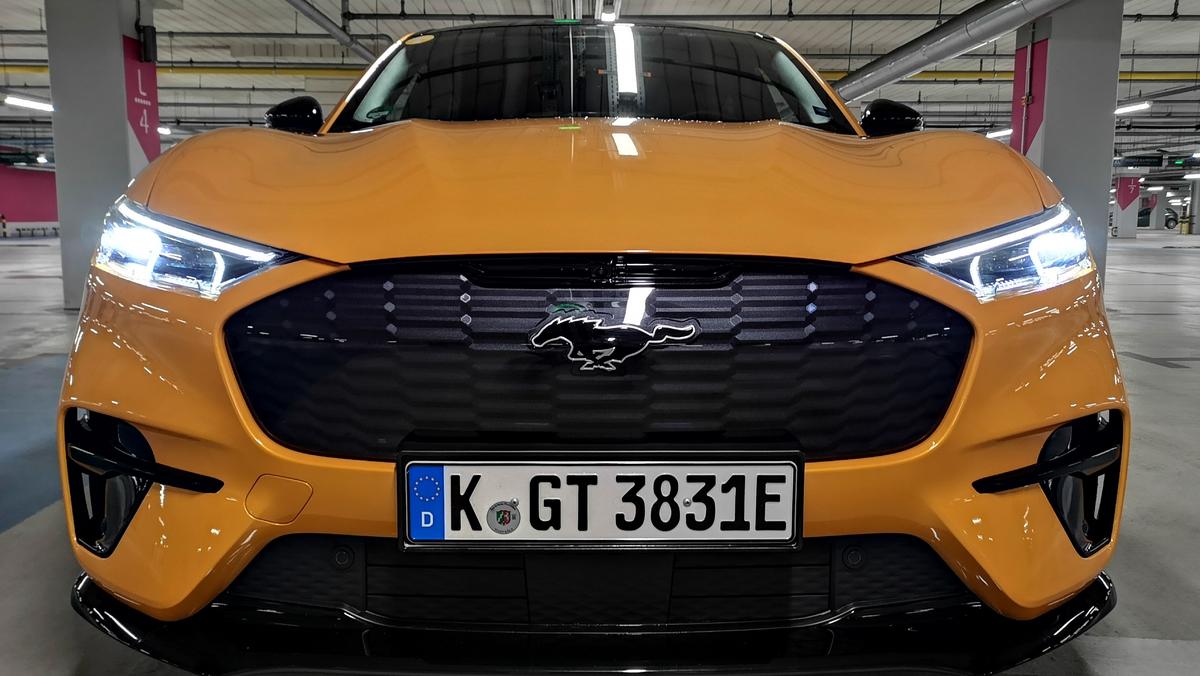 Ford Mustang Mach-E Hitem. Tesla Ścigana - Dziennik.pl