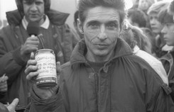 Chajzer 25 lat temu. Podobny do syna Filipa?