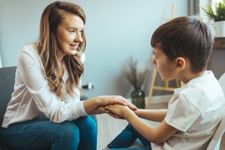 2400 zł dla asystenta rodziny w 2025 r. Rząd szykuje nowy dodatek