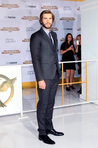 Liam Hemsworth na premierze 'Igrzysk Śmierci' w Los Angeles