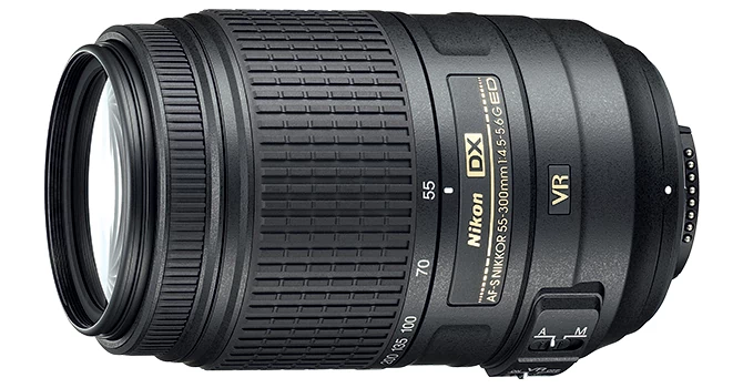 Do 300 mm: telezoom AF-S DX Nikkor 55-300 mm 1:4,5-5,6G ED VR można kupić za 1500 złotych.