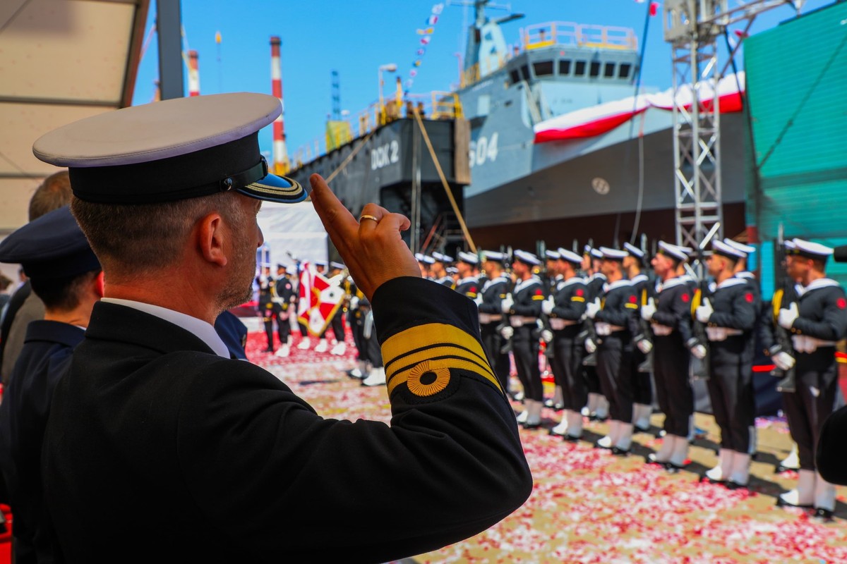 Uroczyste wodowanie okrętu ORP Jaskółka w gdańskiej stoczni Remontowa Shipbuilding S.A.
