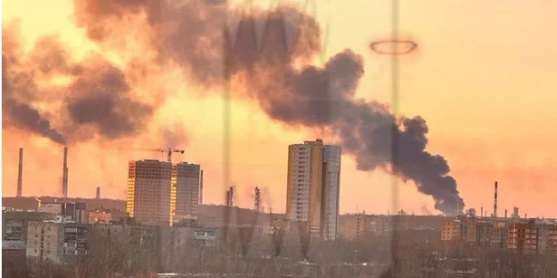 Płonąca rosyjska rafineria w Riazaniu