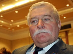 Wszczepią Wałęsie rozrusznik serca