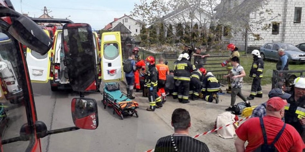 Tragedia na Mazowszu. Auto wjechało na chodnik i potrąciło 7 i 9-latka