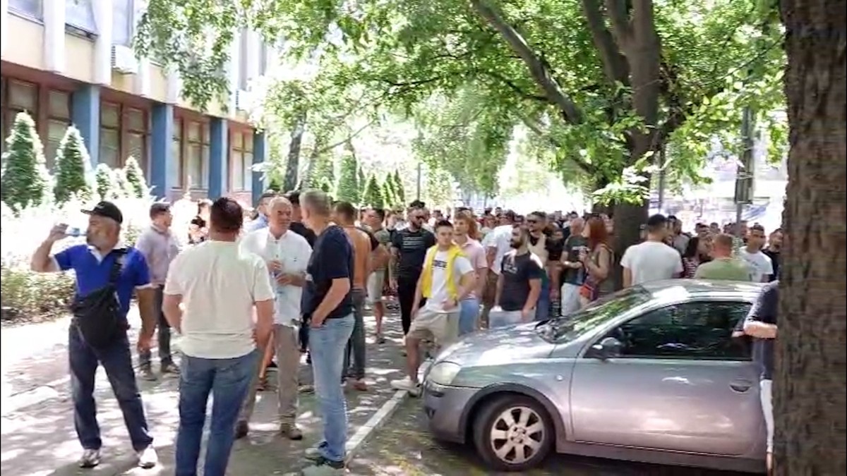 POK_Novi_Sad_protest_palata_pravde_vesti_blic_safe_kk.jpg