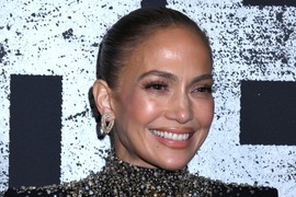 Haljina Džej Lo esencija glamura i ženstvenosti, ĆERKA EMA obukla odelo i stavila kravatu - insistira na tome da NIJE "ONA", VEĆ "ONI"