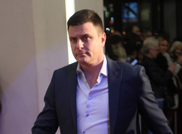 "ON JE NAJGORI GLUMAC SA KOJIM SAM RADIO“ Vuk Kostić šokirao priznanjem, pa usledio obrt