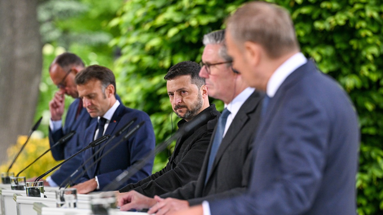 Emmanuel Macron o szczegółach rozmowy z Donaldem Trumpem. "Cytuję jego słowa" [RELACJA NA ŻYWO]