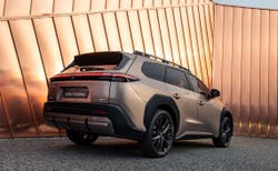 Nowa Toyota zamiast RAV4. Cena? Ma rekordowy bagażnik i gwarancję na 1 milion kilometrów