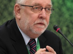 Prokuratorzy czy rzecznicy prasowi służb?