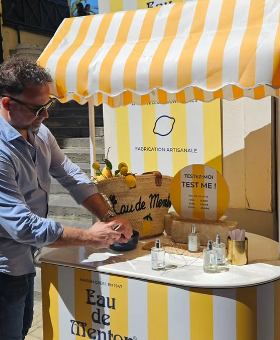 Adriana Čortan sa mužem u Francuskoj