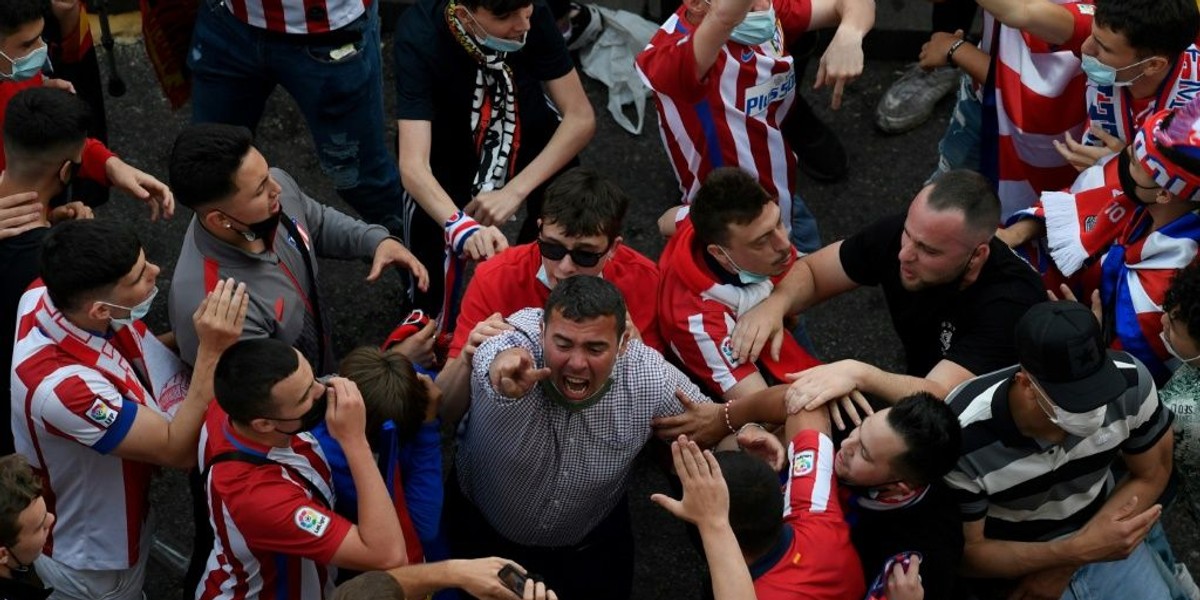 Thousands of Atletico fans defy pandemic by celebrating ...