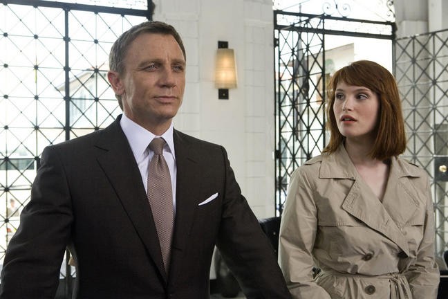 Gemma Arterton w filmie '007 Quantum of Solace'