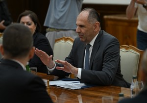  Aleksandar Vučić i Jorgos Gerapetritis