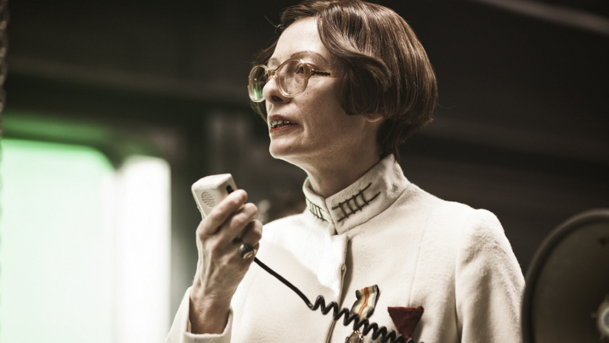 Tilda Swinton w filmie "Snowpiercer: Arka Przyszłości"