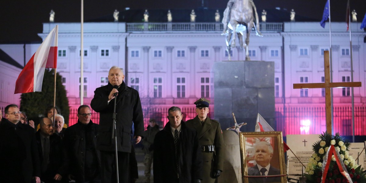 Będą awantury na obchodach miesięcznicy?