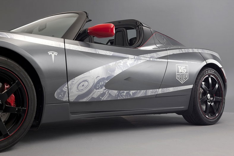 Tesla Roadster w podróży dookoła świata