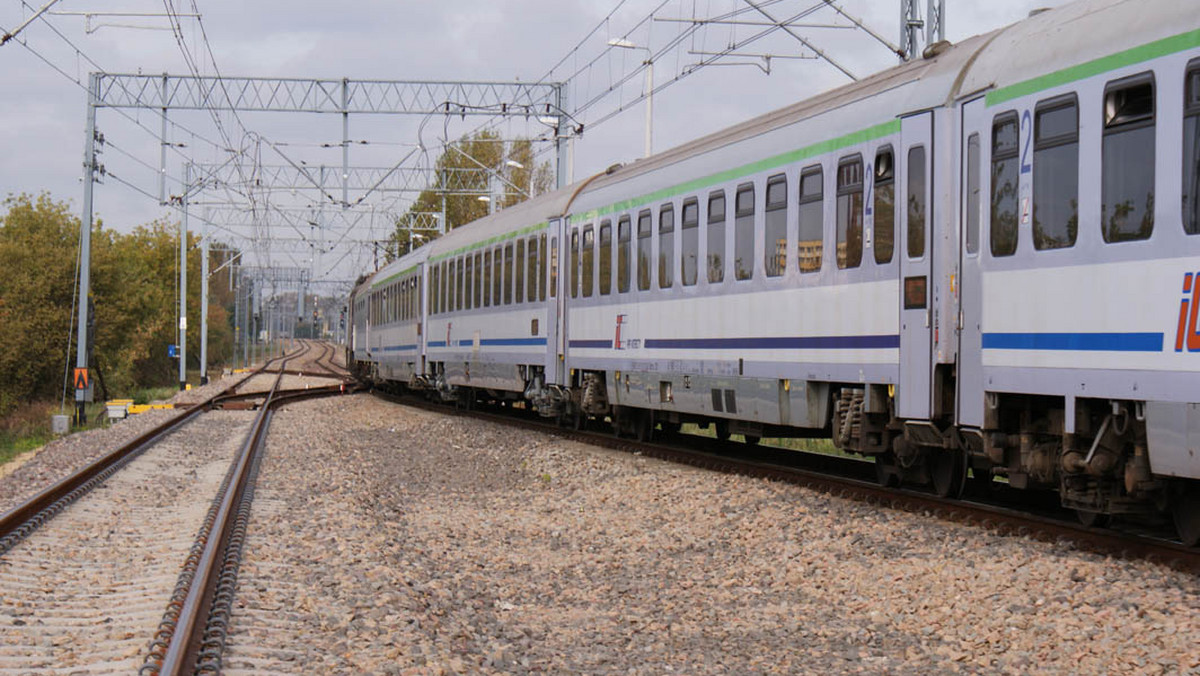 Przekręty na kilkaset milionów złotych i zawiadomiona prokuratura - Radio ZET informuje o aferze w spółce PKP Intercity.